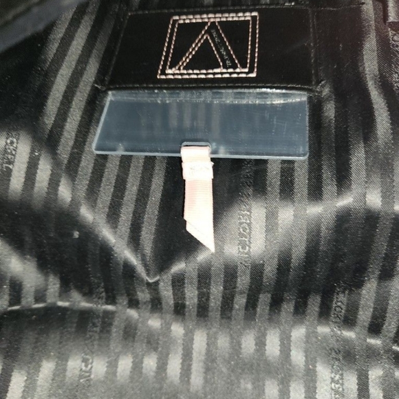 NWT VS PINK STUDDED CROSSBODY - Picture 6 of 6